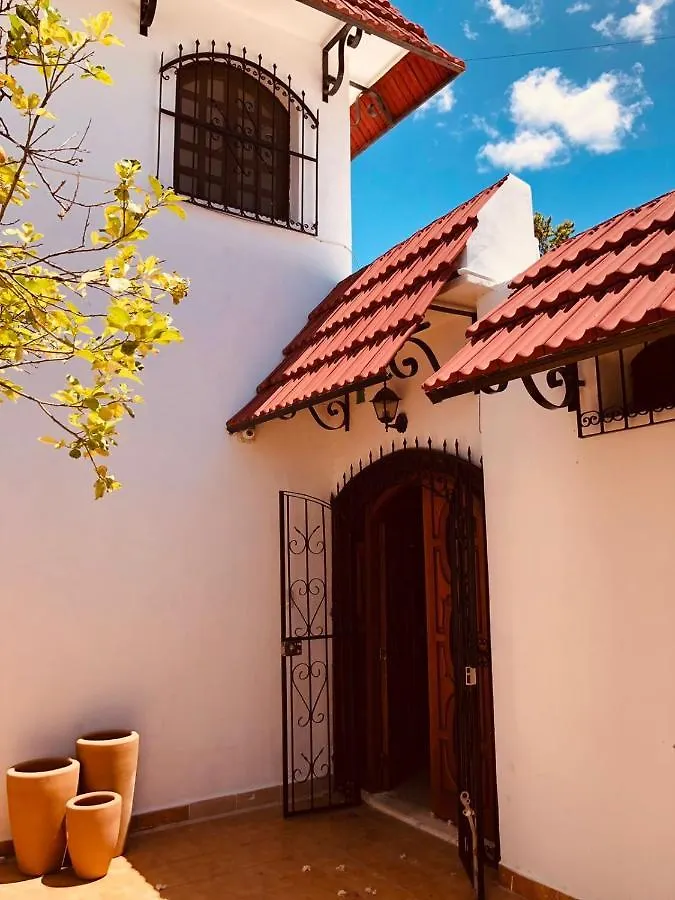 Villa Bugambilia Colonial Charm With Spacious Design And Private Pool Five Minutes From Downtown Mérida